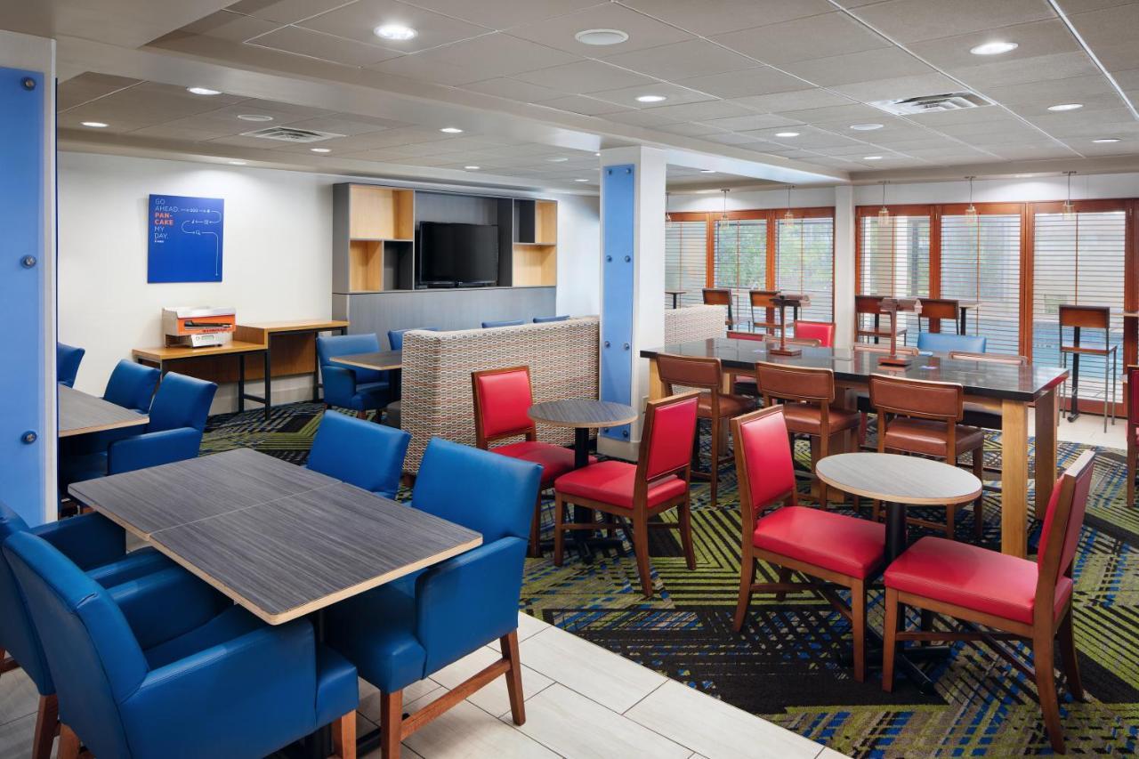 Holiday Inn Express & Suites Jacksonville South East - Medical Center Area By Ihg Exteriér fotografie